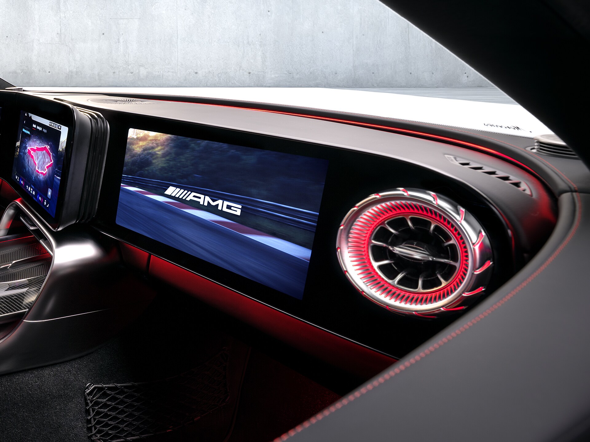 The ambient lighting in the new GT 4-Door Coupé from Mercedes-AMG.