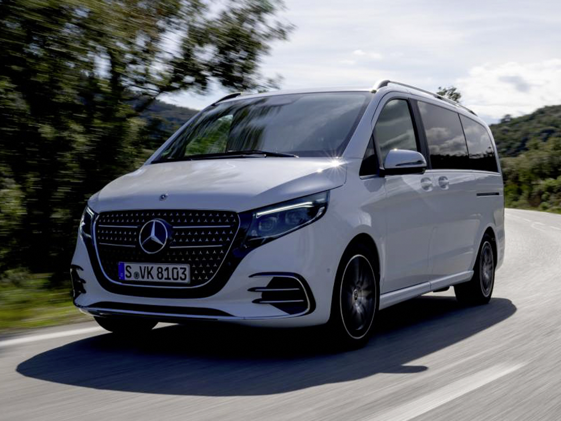 V-Class | 7-seater cars & vans | Mercedes-Benz The exterior of the Mercedes-Benz V-Class van.