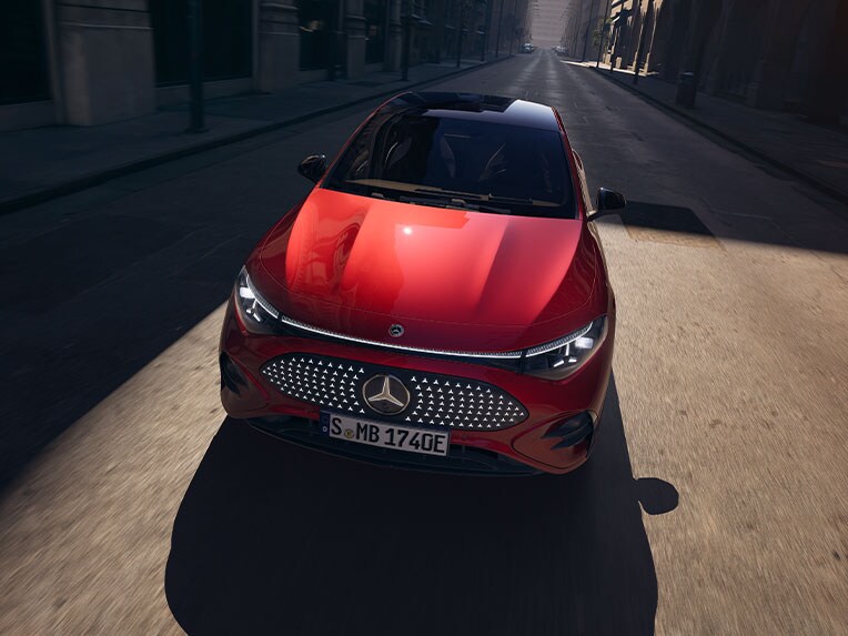 The new all-electric Mercedes-Benz CLA with active range monitoring.