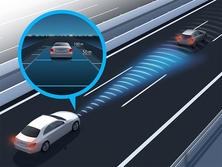 Active Distance Assist DISTRONIC in the new Mercedes-Benz CLA Shooting Brake.