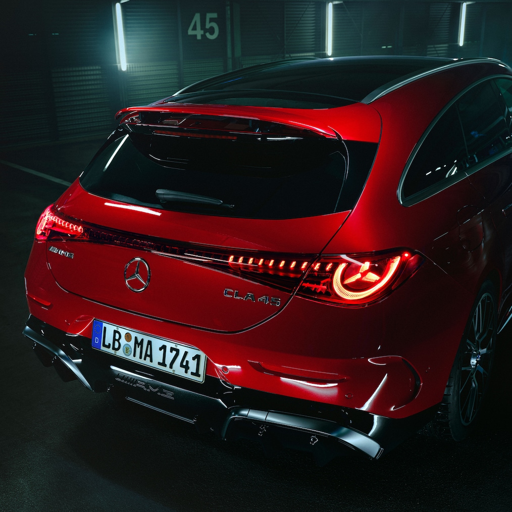 The AMG-specific rear of the all-new Mercedes-AMG CLA 45 4MATIC+ Shooting Brake electric.