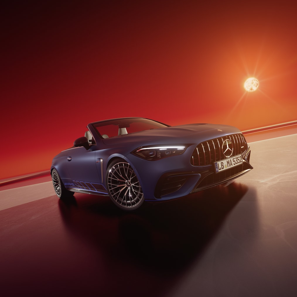 Frontal rear view of the AMG Limited Edition of the Mercedes-AMG CLE 53 4MATIC+ Cabriolet.