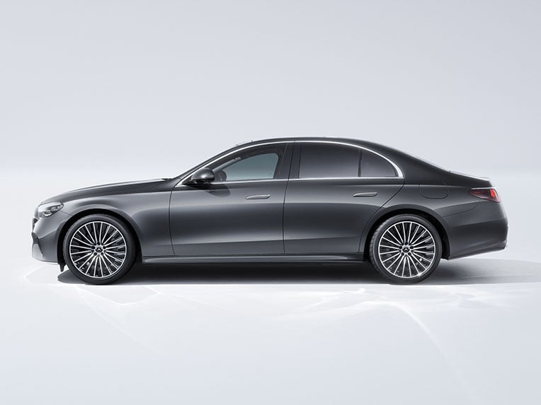 Active Emergency Stop Assist in the new E-Class Saloon from Mercedes-Benz.