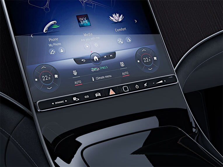 DYNAMIC SELECT in the EQE Saloon.
