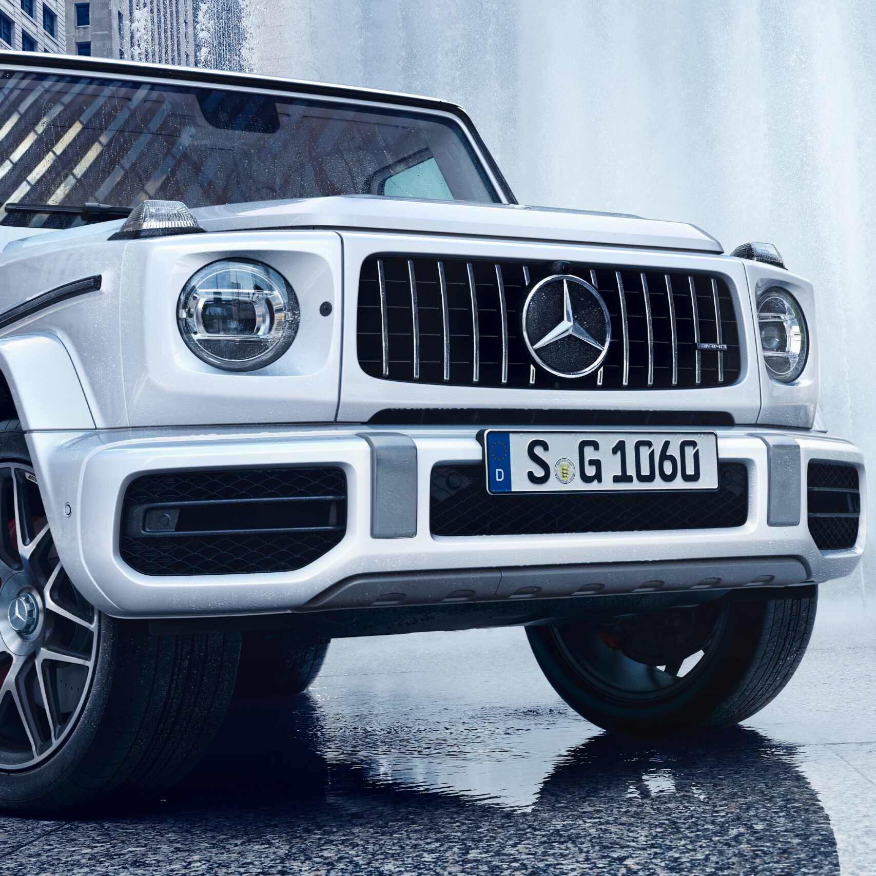 The G 63 in a front view.