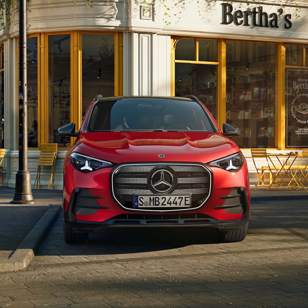 The all-new electric Mercedes-Benz GLA iconic grille with illuminated panel.