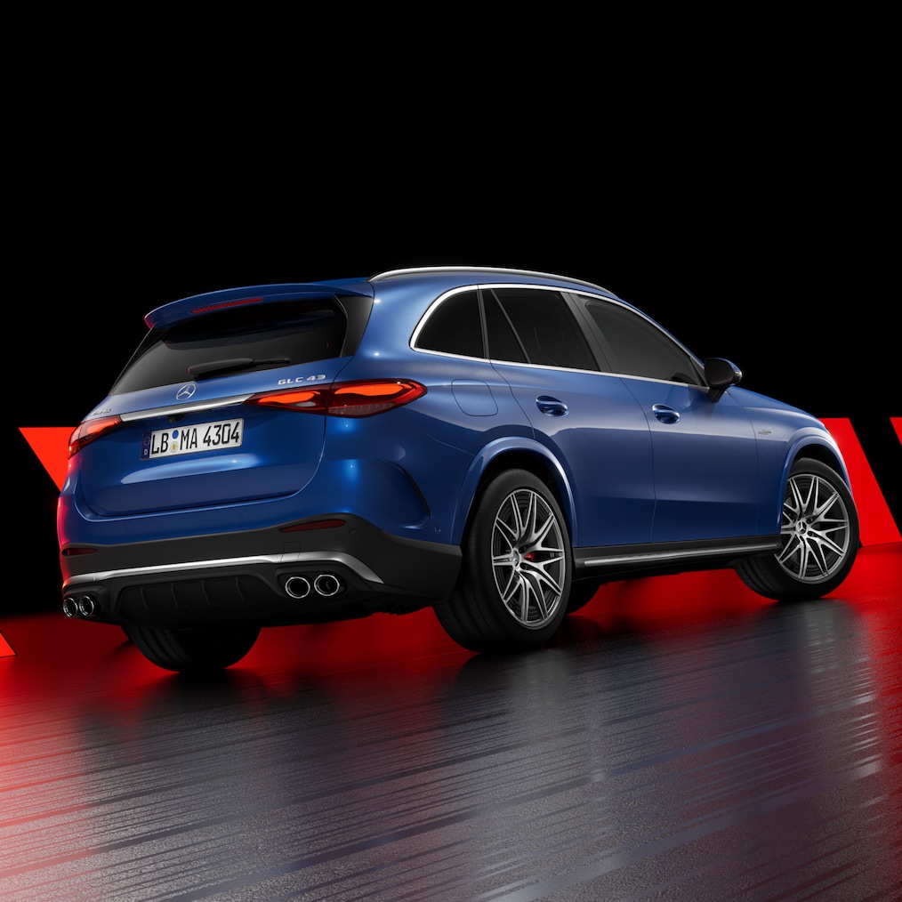 Mercedes-AMG GLC with AMG-specific side sill panels in a view from the right side at the rear.