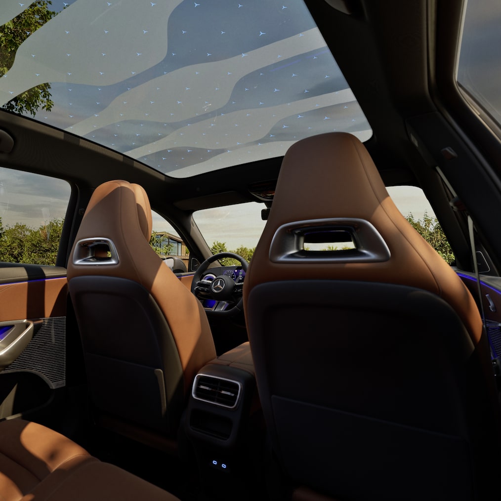 Panoramic Roof SKY CONTROL and ambient lighting, viewed from the driver's seat.