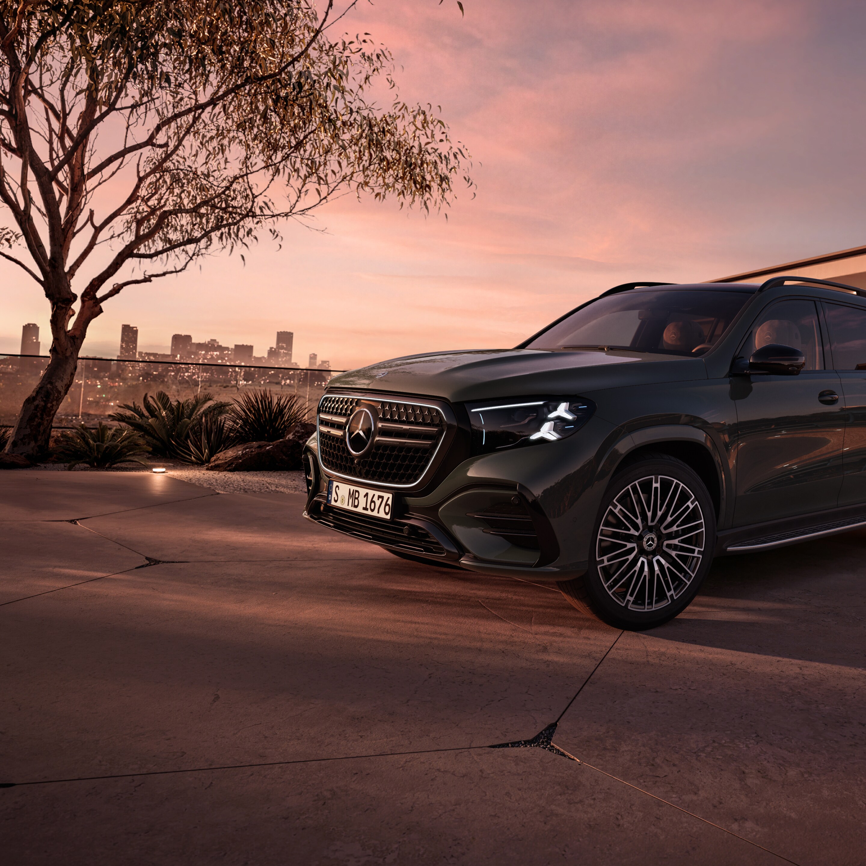 The exterior of the new GLS from Mercedes-Benz.