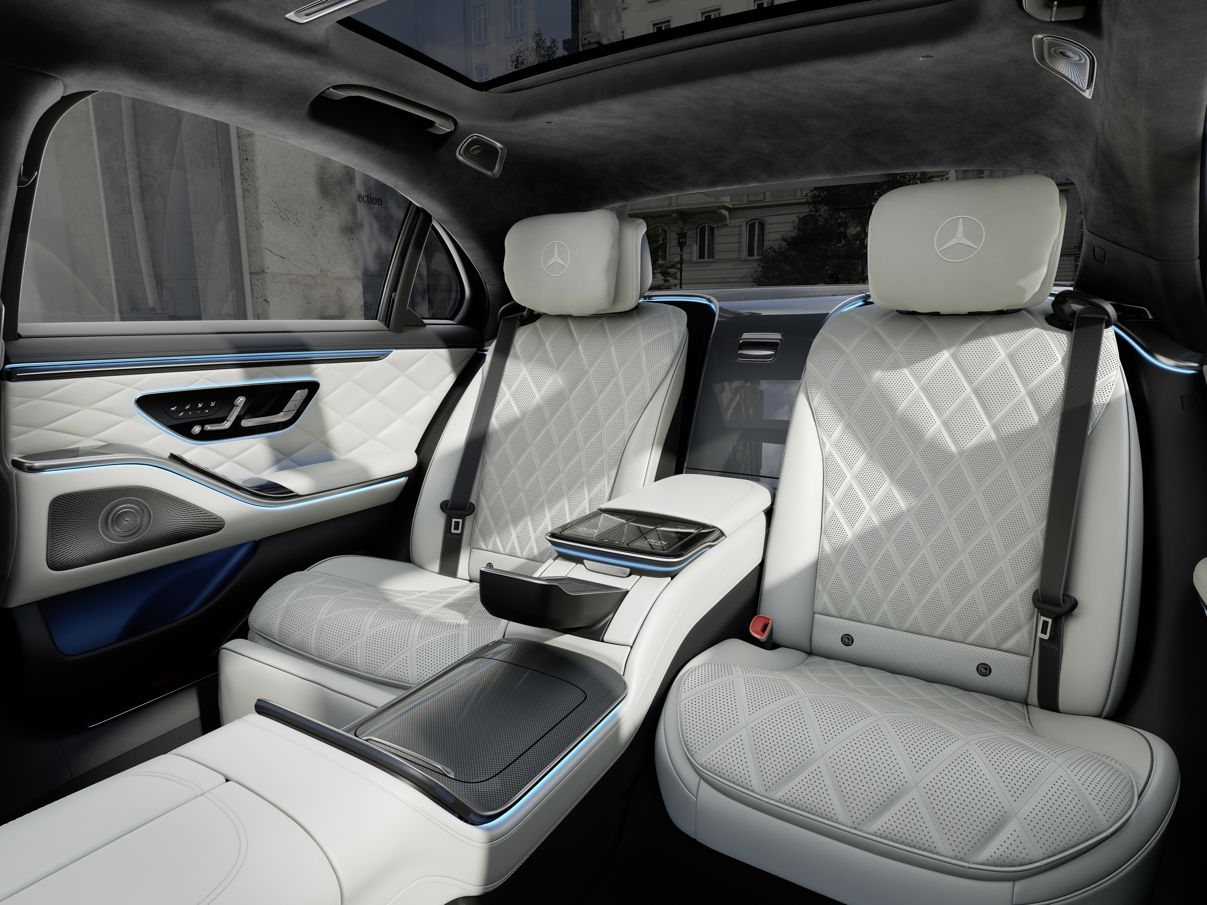 Interior | S-Class Saloon | Mercedes-Benz The cockpit of the new Mercedes-Benz Saloon Long shown from between the two front seats.