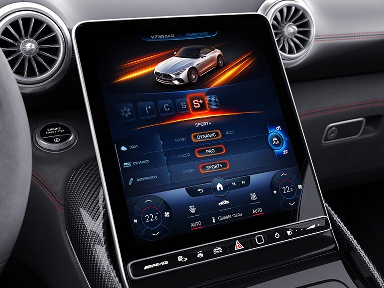 The AMG DYNAMIC PLUS package in the interior of the Mercedes-AMG SL Roadster.
