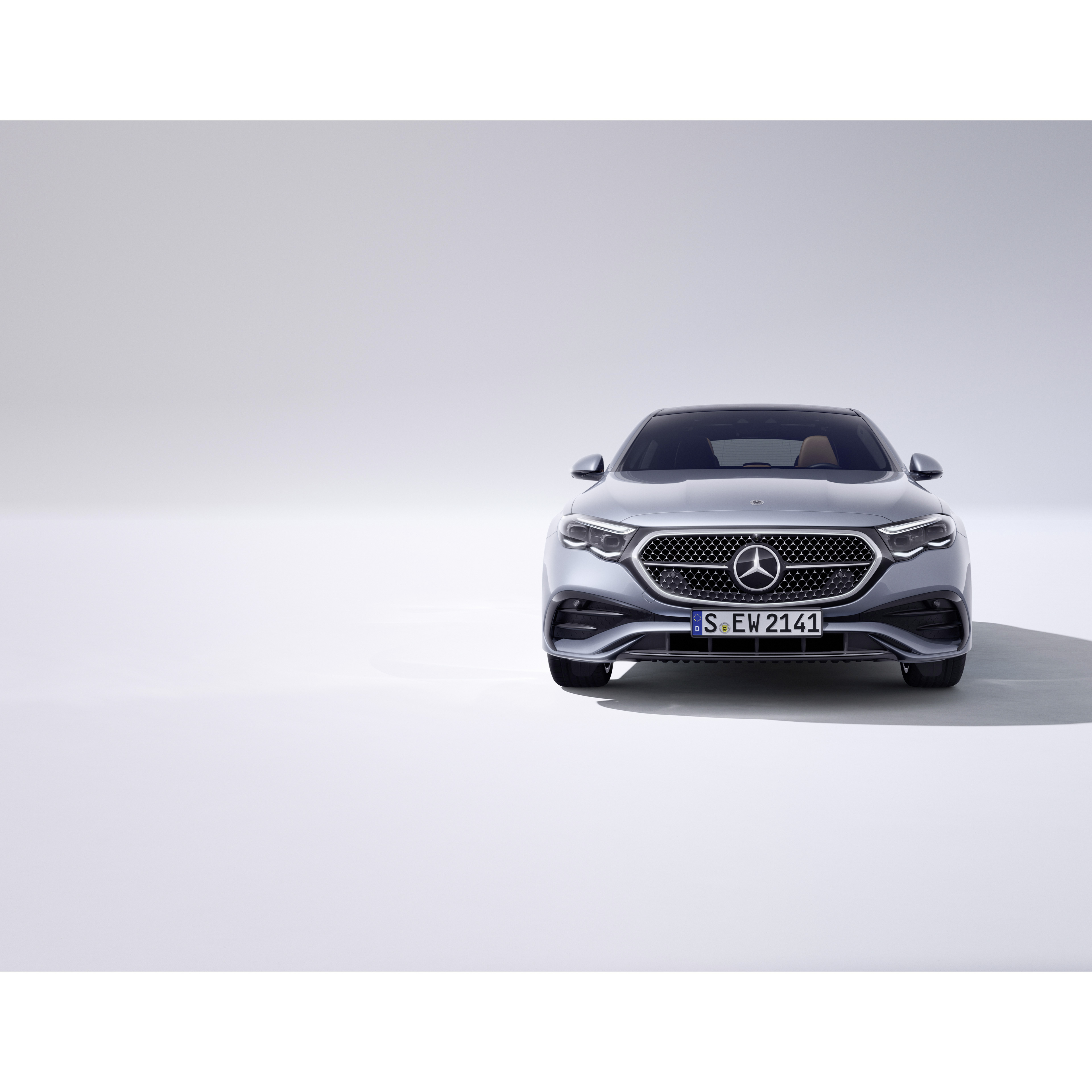 Mercedes-Benz Intelligent Drive The new E-Class Saloon from Mercedes-Benz.