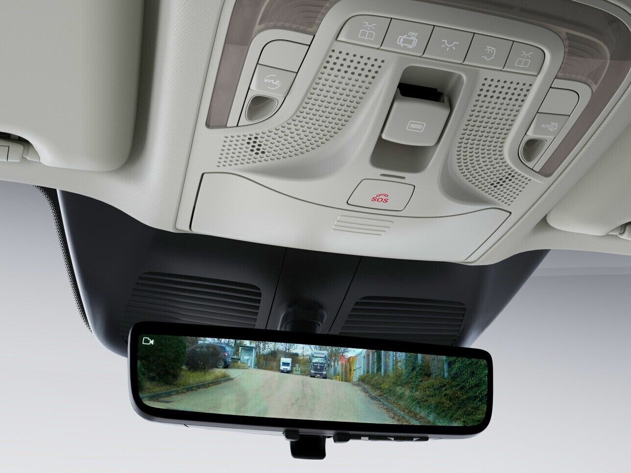 Digital rear-view mirror in the Mercedes-Benz Vito.
