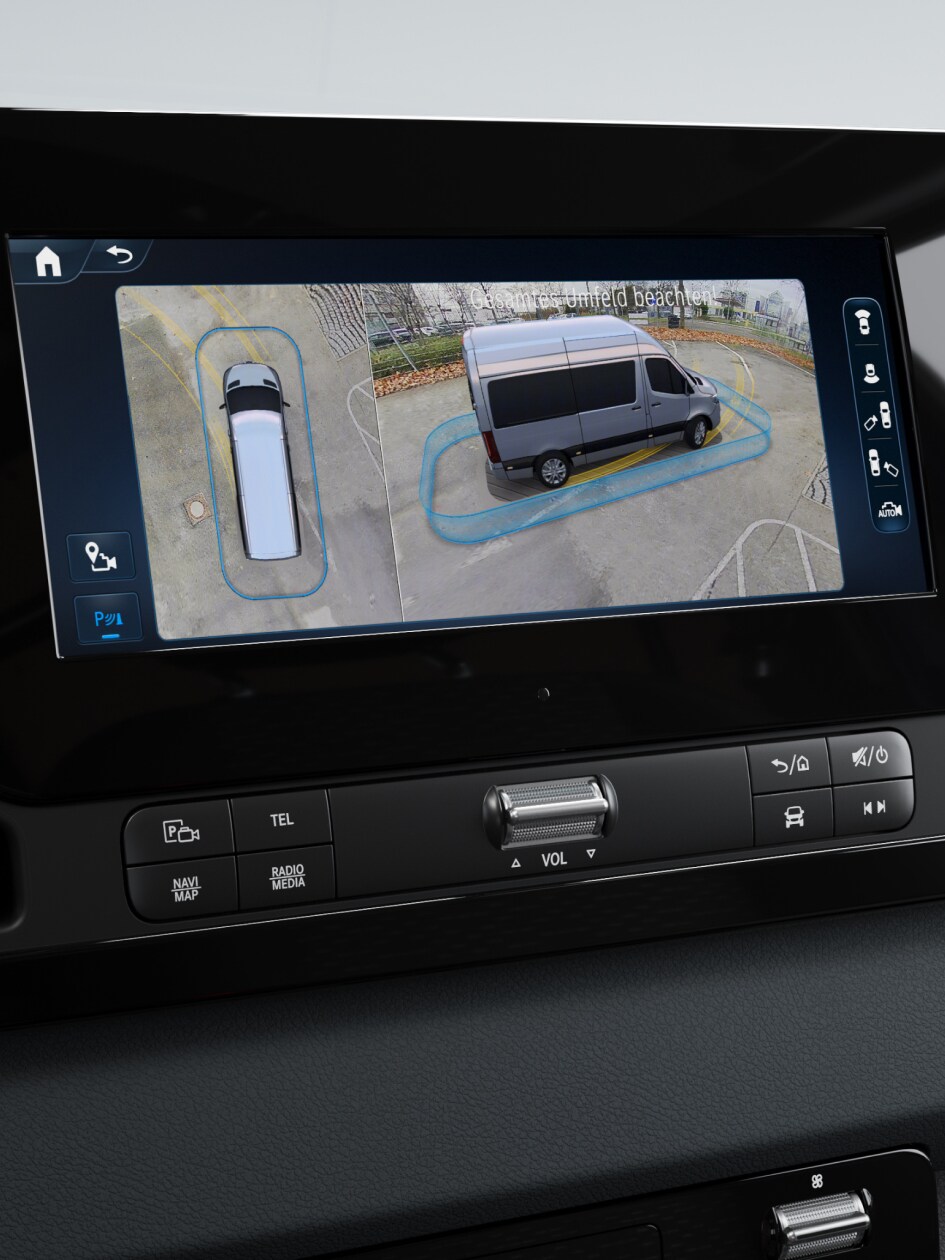 The 3D Surround View in the MBUX multimedia system in a Mercedes-Benz van.