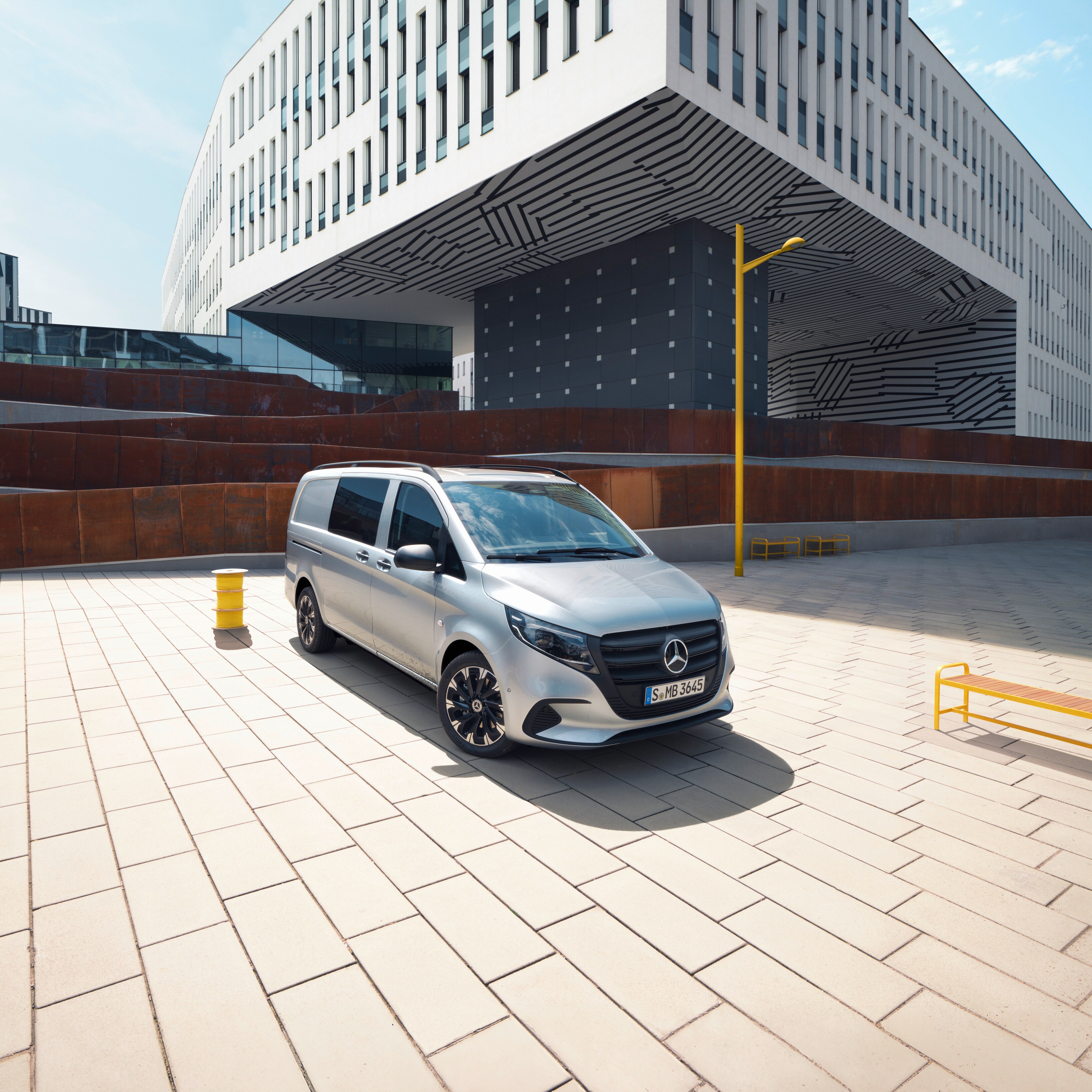 Buy, finance or lease a Vito Crew: our best offers for the Vito Crew.