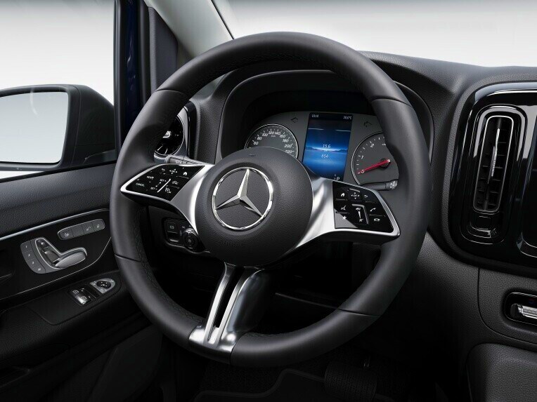The 9G-TRONIC automatic transmission in the Mercedes-Benz Vito.