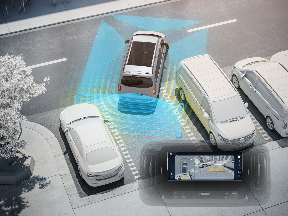 Parking package with reversing camera relieves your strain when parking and manoeuvring.