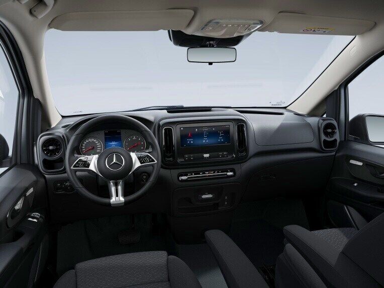 The Vito Tourer PRO offers more comfort and functionality, especially on long journeys.