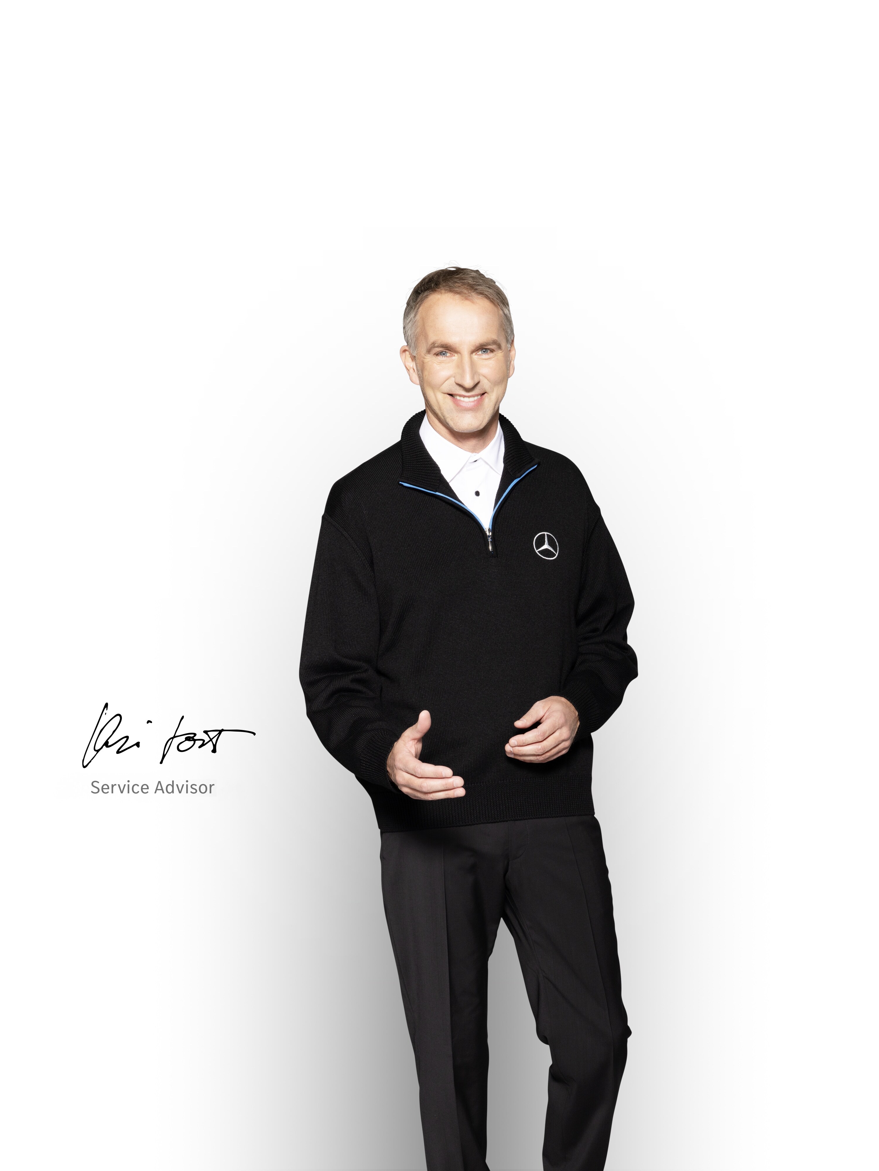 Mercedes-Benz Service Advisor ready to help out with any questions about the Mercedes-Benz Authorised Repairer