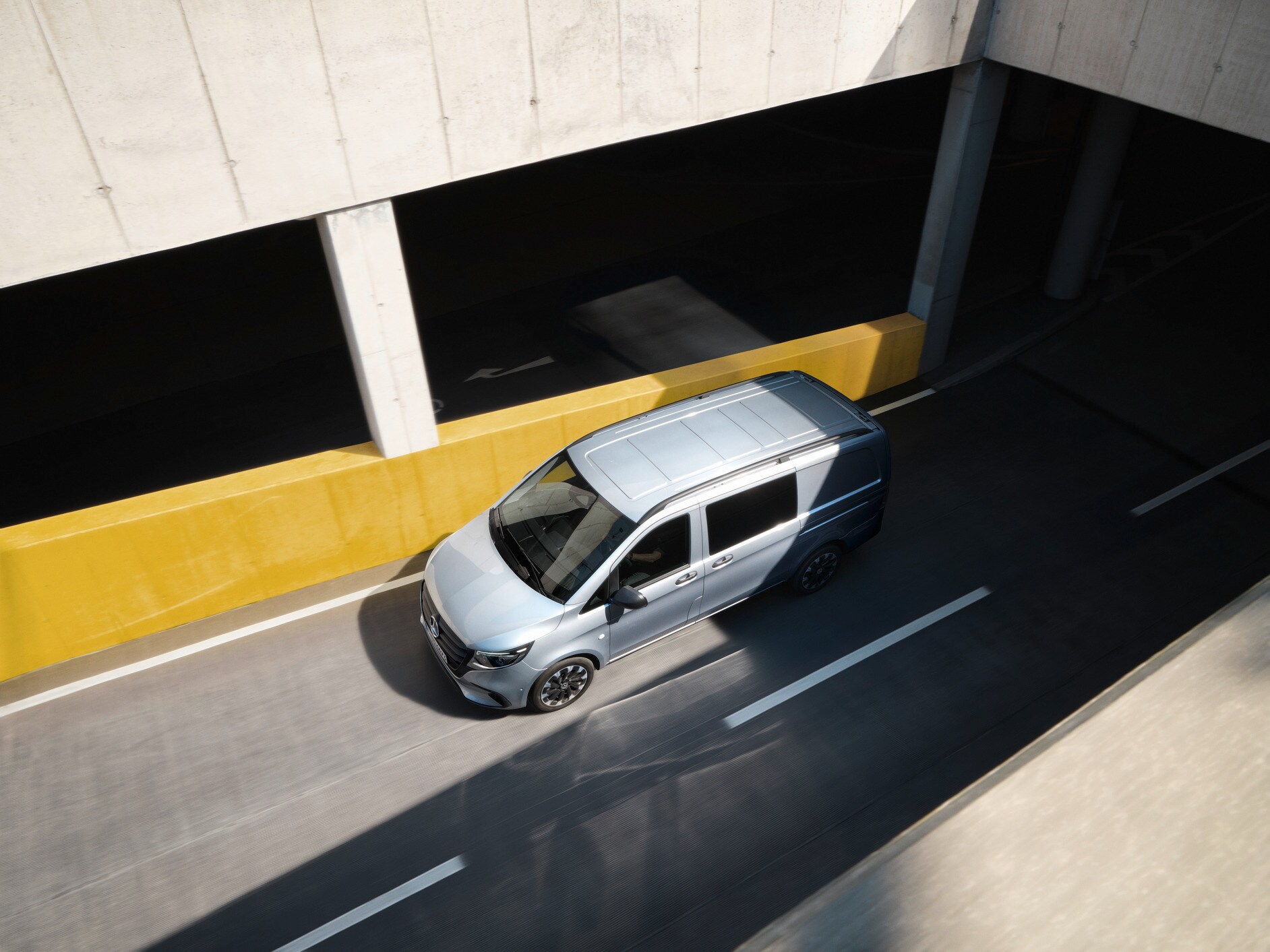 The Mercedes-Benz Vito Mixto driving up a driveway. 