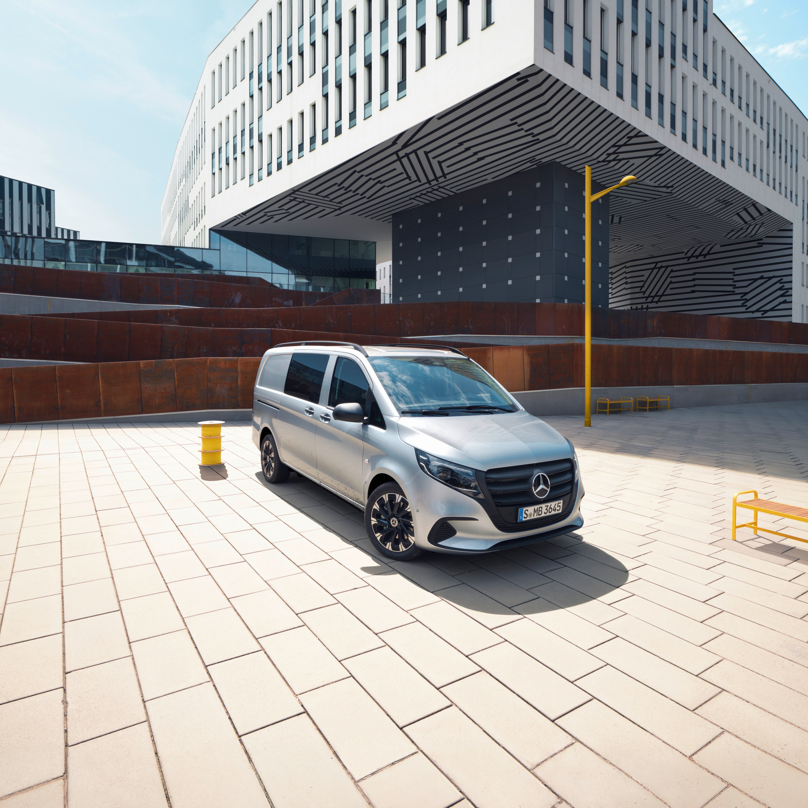 The Mercedes-Benz Vito Mixto standing on a parking deck. 