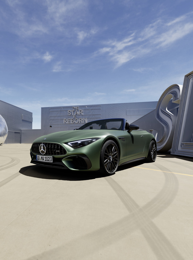 The new Mercedes-AMG SL 63 S E PERFORMANCE.