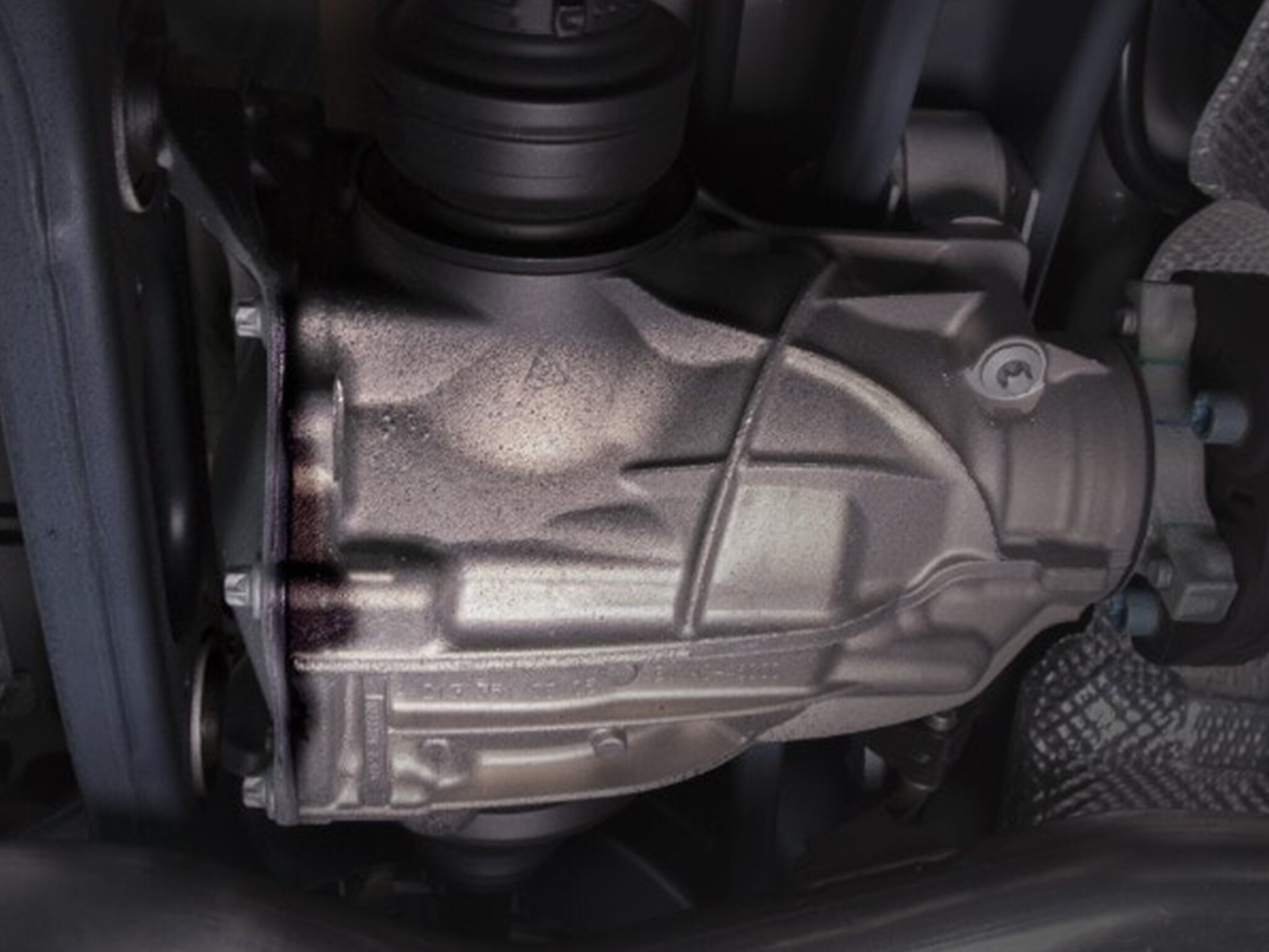 Mercedes-Benz Financial Services "Oil Leaks" | Mercedes-Benz Cars UK