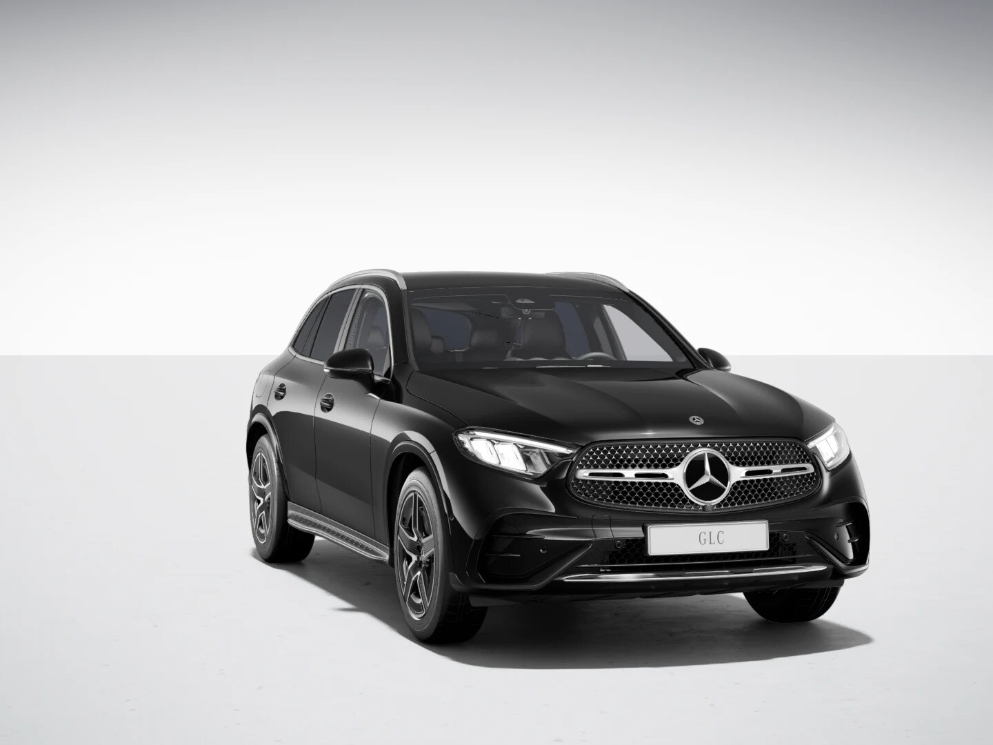 Angled front view of the new Mercedes GLC with AVANTGARDE.