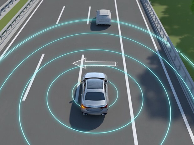 The driver’s display of the Mercedes-Benz S-Class Saloon.