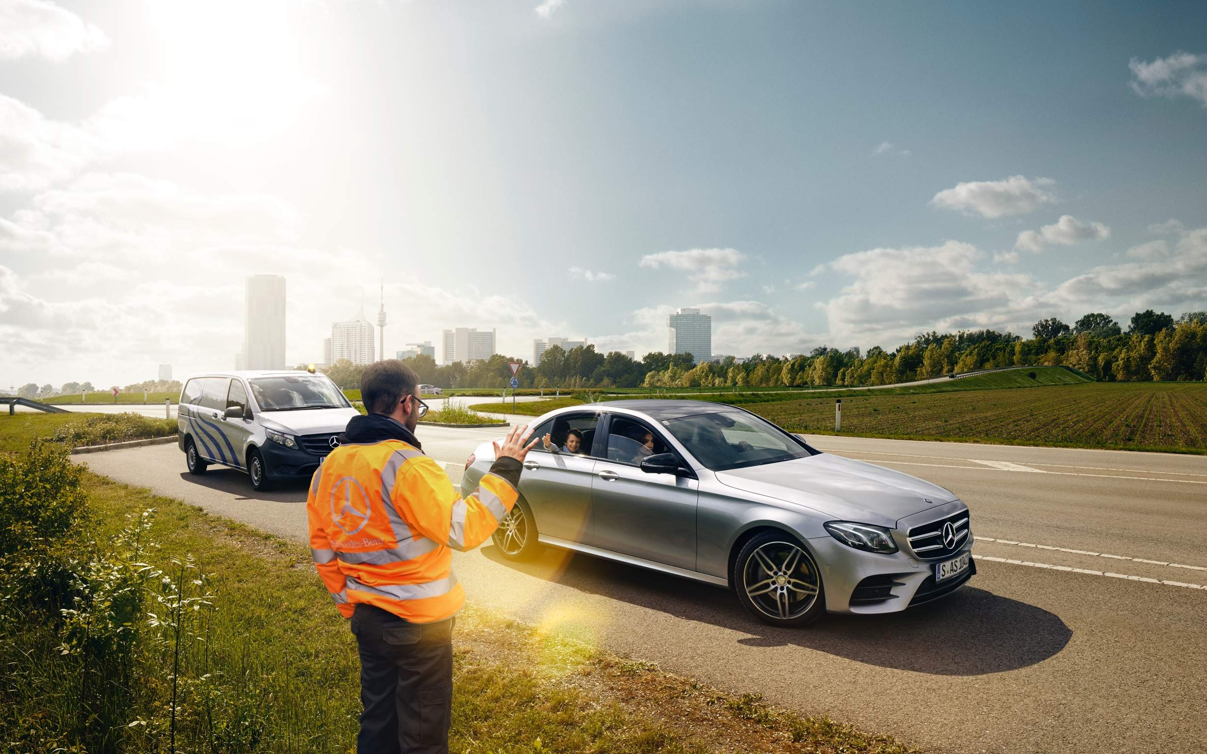 Mercedes-Benz Roadside Assistance Mercedes-Benz Roadside Assistance