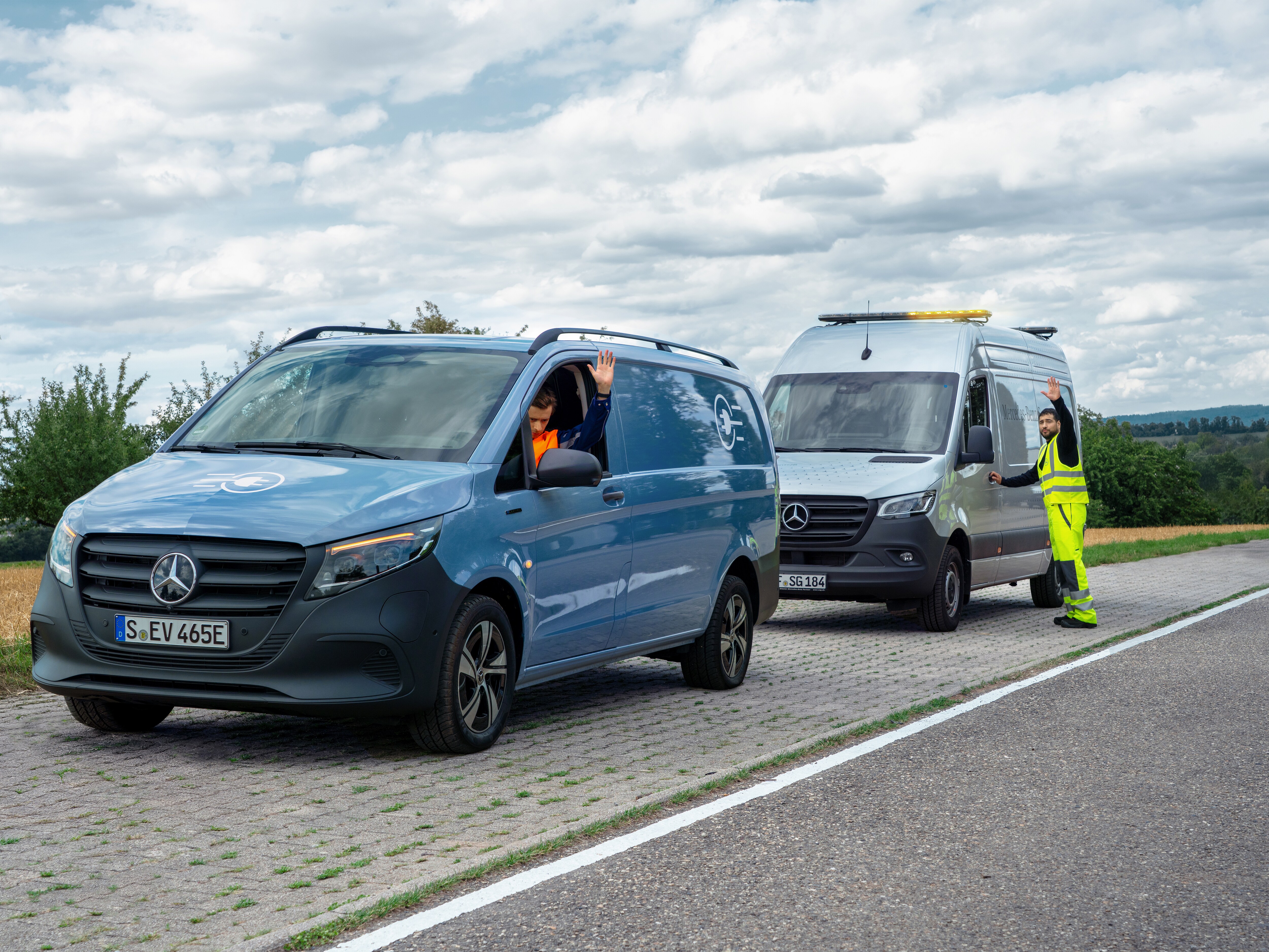 At Mercedes-Benz Vans, we’ve got your back. Learn how expert servicing and support help keep your van on the road longer and moving fast.