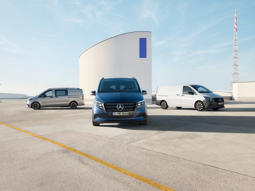 Vito Tourer, Vito Crew and Vito Panel Van in a car park