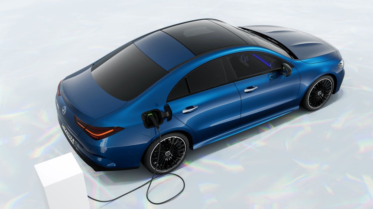 Mercedes benz clearance cla coupe hybrid