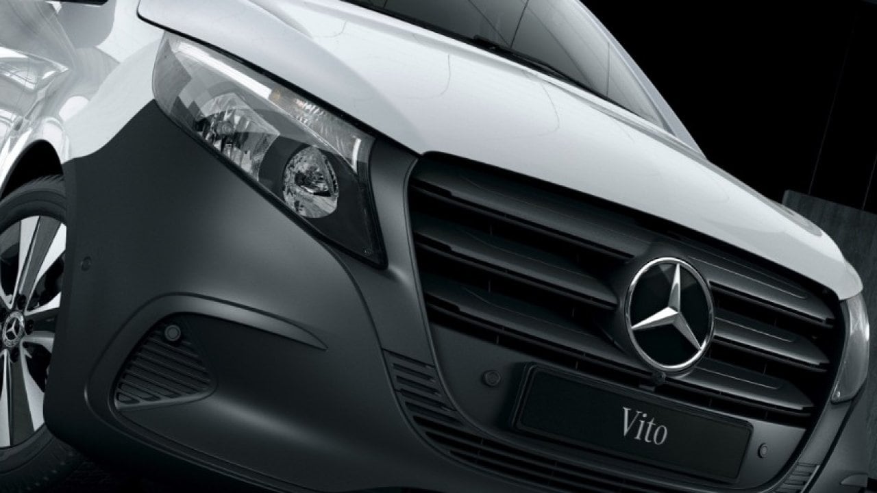 Mercedes-Benz Vito (W447) Panel Van L2 2018 Blueprint Template 